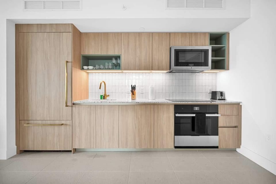 Full Kitchen