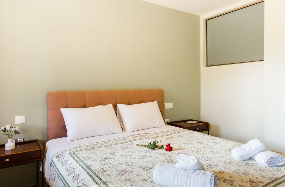 House | 1 bedroom, soundproofing