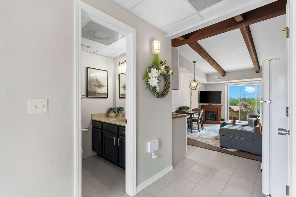 Condo, Multiple Beds, Patio (Little Dipper) | Living area | 42-inch flat-screen TV with digital channels