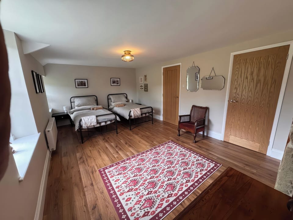 2 bedrooms, individually decorated, individually furnished, free WiFi