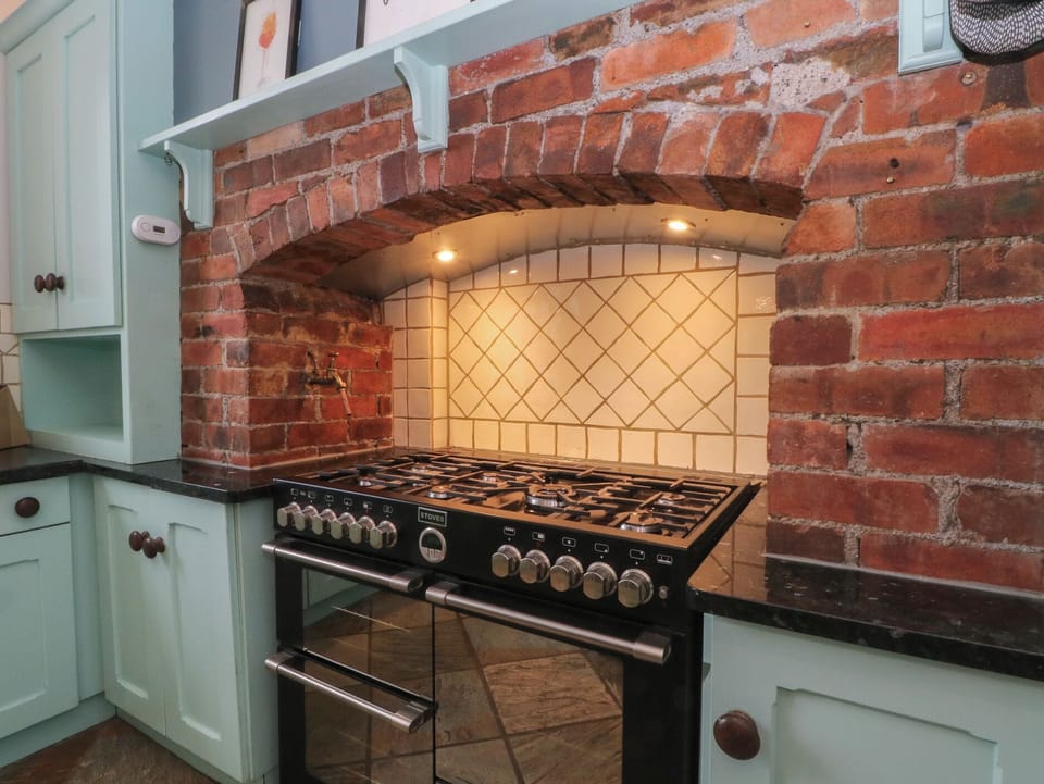 Cottage | Interior