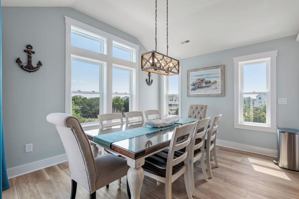 M136: The Blue Pearl | Top Level Dining Area
