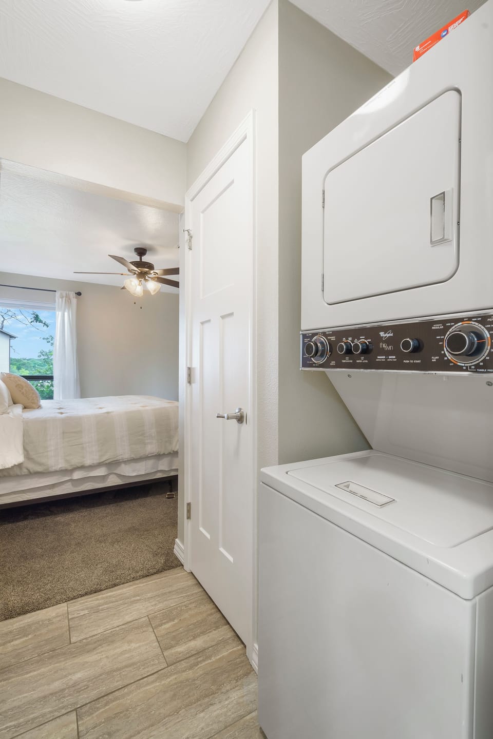 Troon Golf View - Golf Course View - On Site Amenities Apartment in Branson