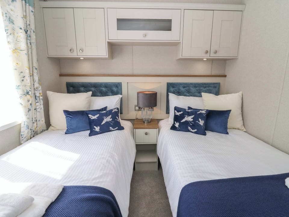 2 bedrooms, individually decorated, individually furnished, free WiFi