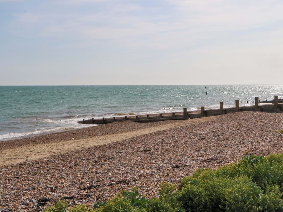 Pebble Place Cottage in Arun District