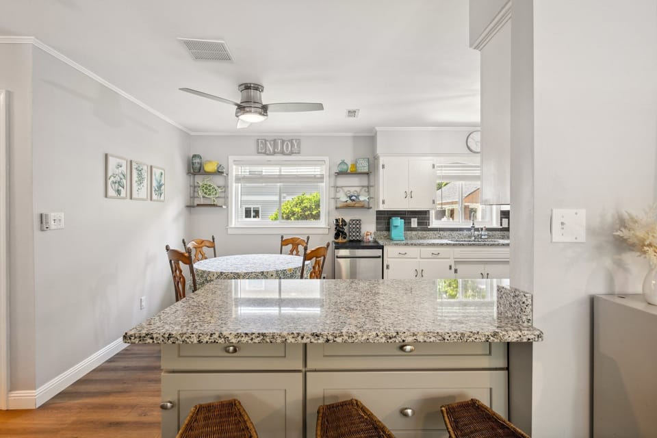 Kitchen - front house
