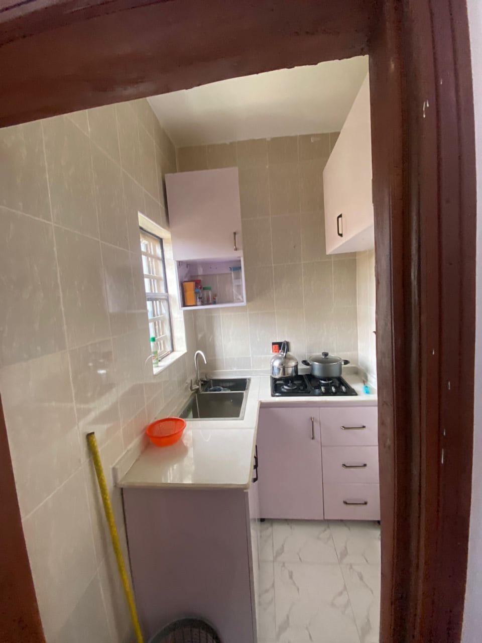Apartment | Private kitchen | Fridge, oven, stovetop, cookware/dishes/utensils