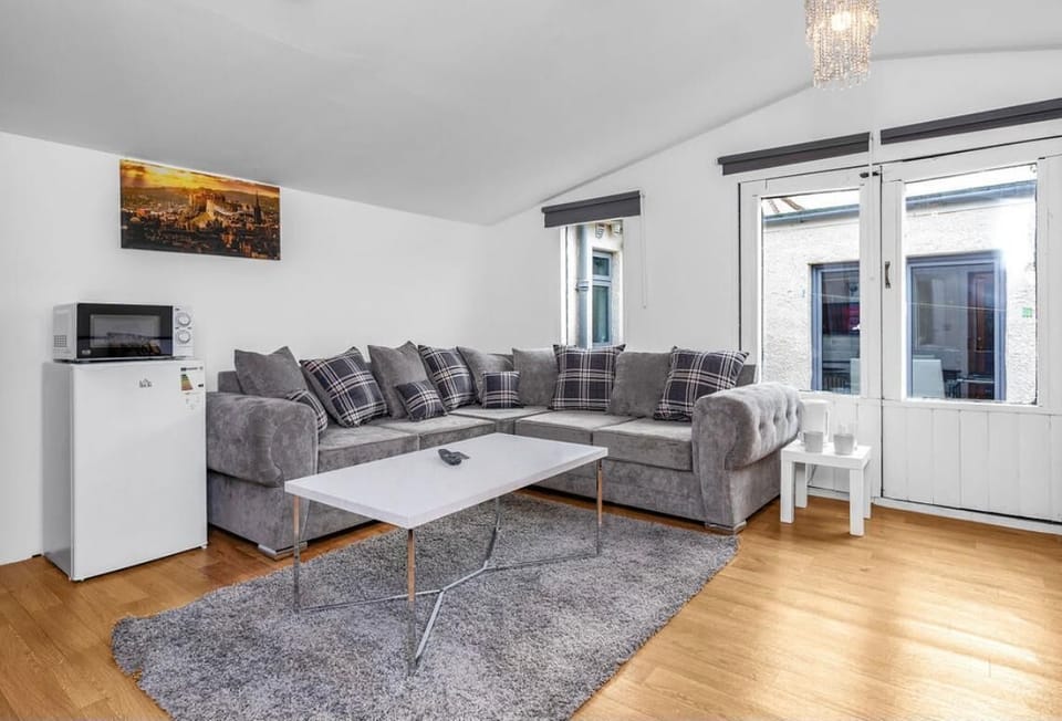 Apartment, Garden View | Living room