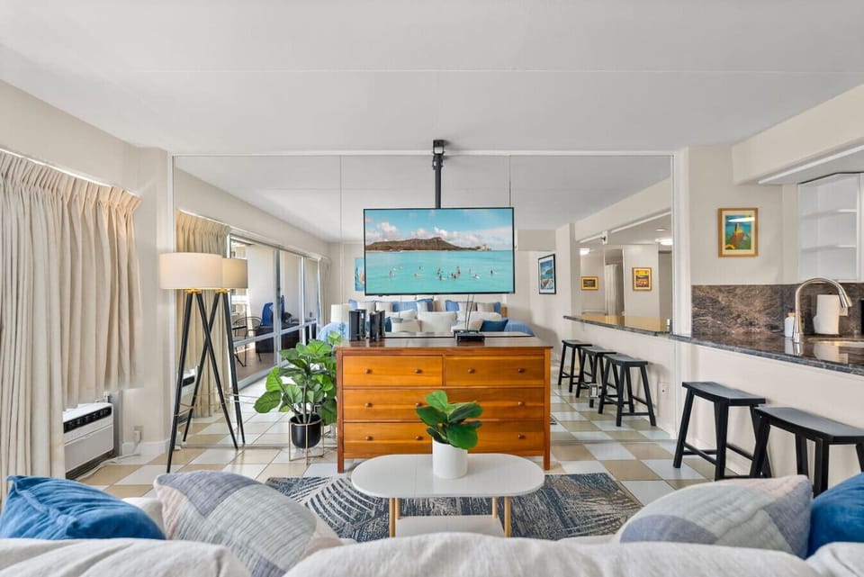 Spacious, stylish, and ready for movie night–your family’s favorite hangout starts here!