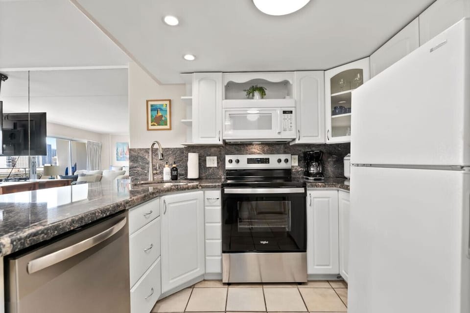 Bright, beautiful, and fully stocked! Your culinary corner with all the essentials.