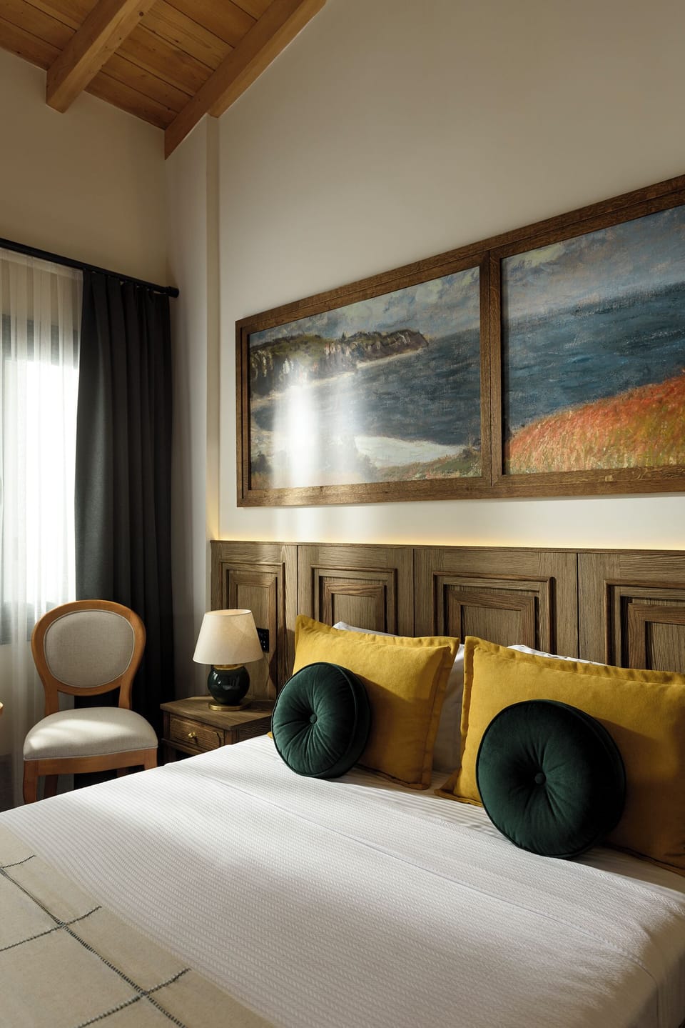 Deluxe Double Room | In-room safe, soundproofing, free WiFi