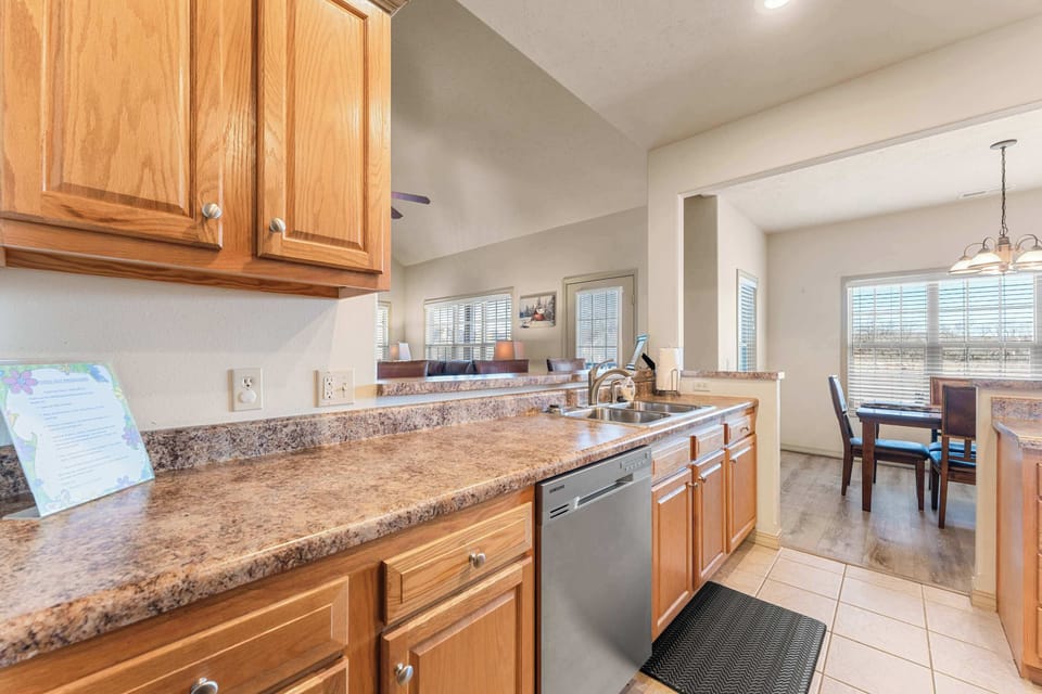 Condo, Multiple Beds, Balcony, Mountain View (The Nest on Birdie Lane) | Private kitchen | Fridge, microwave, oven, stovetop