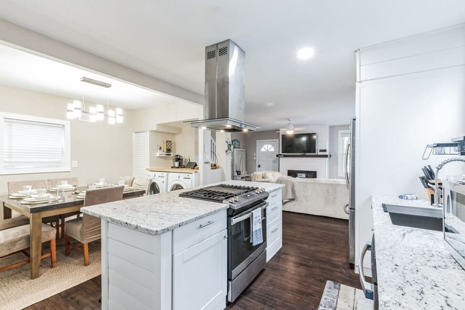 Fully Equipped Modern Kitchen