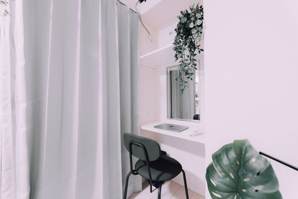 Apartment, 1 Double Bed, Non Smoking | Desk, iron/ironing board