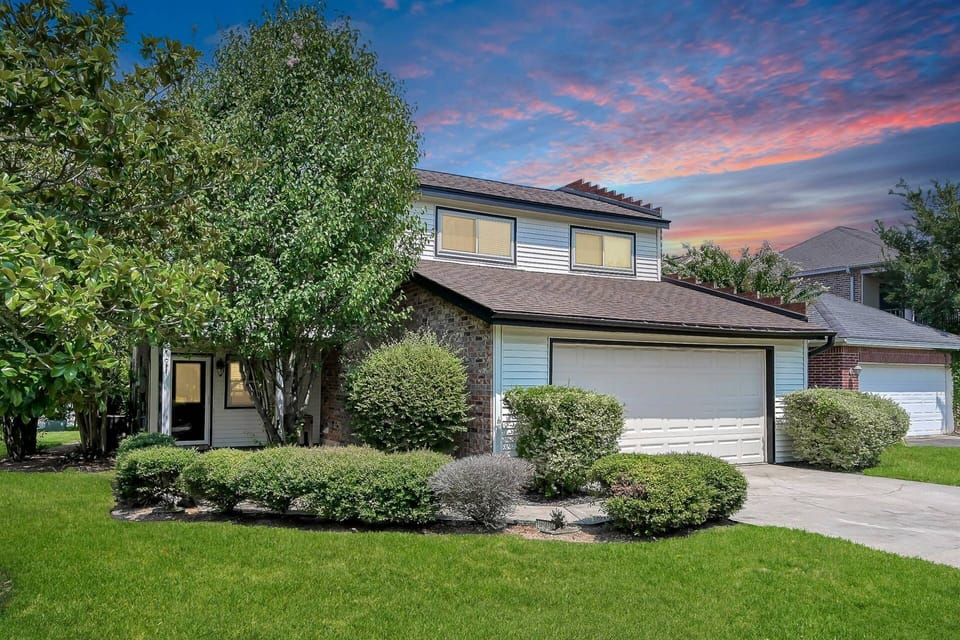 3 BR ∣ 2 BA ∣ 1779 sq. ft.