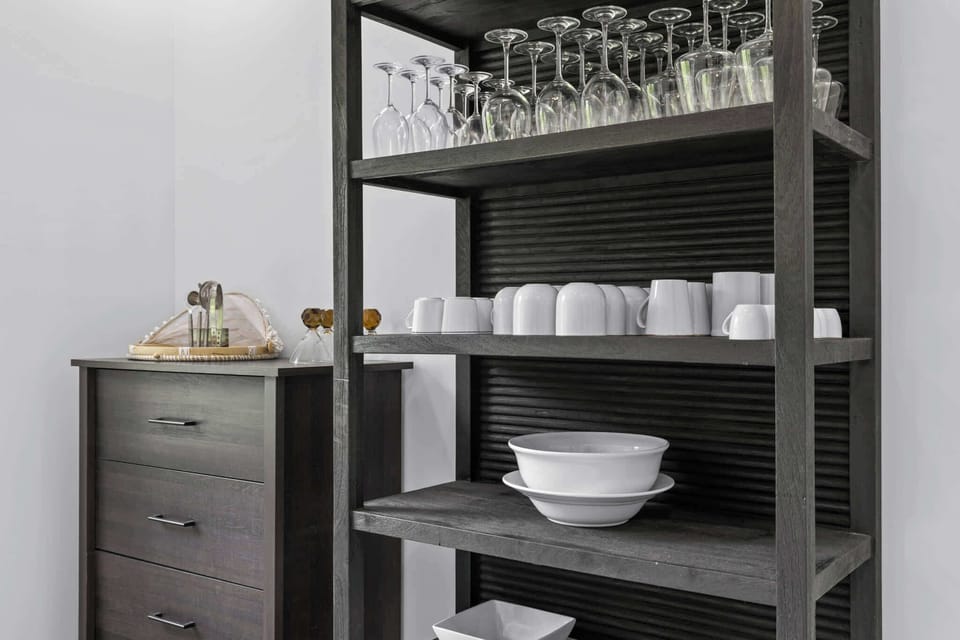With fully stocked kitchen tools and high-end appliances, you’ll have everything you need to create your favorite meals.