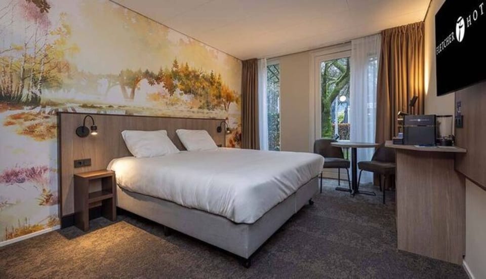 Wake up to soft daylight and cozy, hotel-fresh comfort.