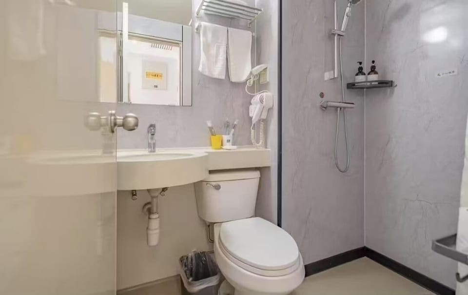 Family Double Room | Blackout drapes, iron/ironing board (on request), WiFi (free)