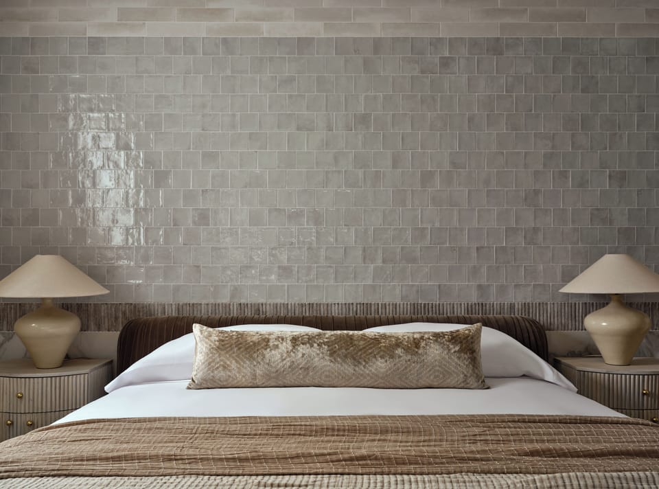 Gallery King | Premium bedding, memory foam beds, desk, iron/ironing board