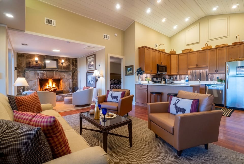 Great room with lot of seating for everyone