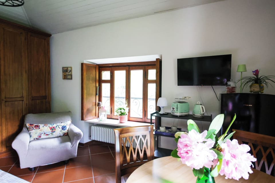 Apartment, Garden View | Living area