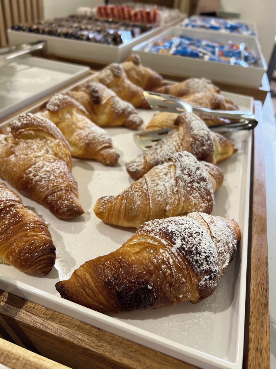 Daily buffet breakfast for a fee
