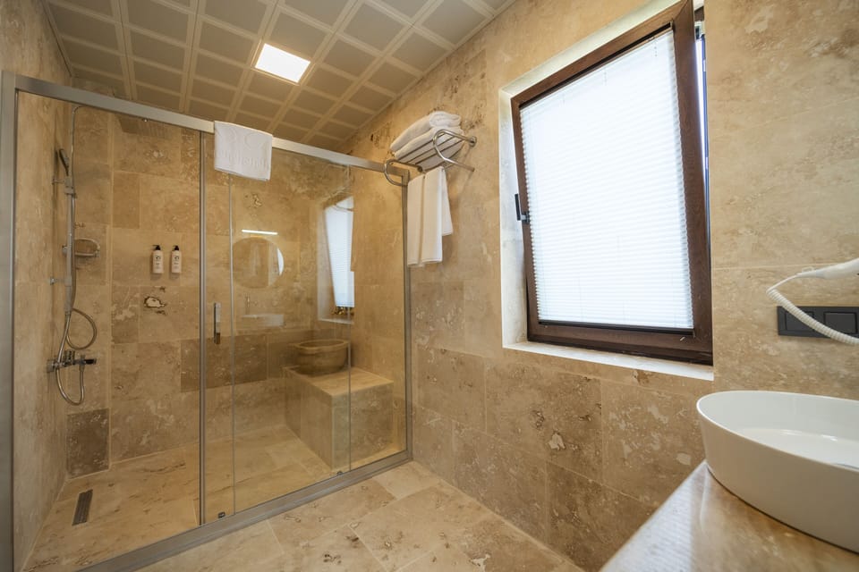 Standard Double Room, City View | Bathroom | Hair dryer, slippers, towels, soap