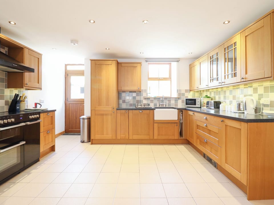 Fridge, microwave, dishwasher, toaster