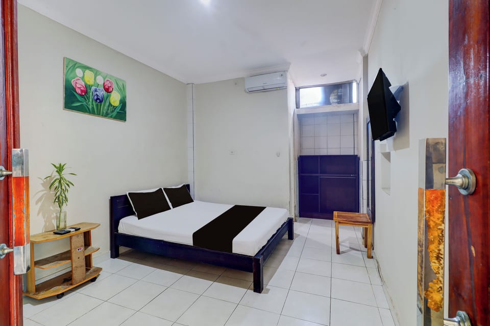 Deluxe Double Room | Desk, free WiFi, bed sheets
