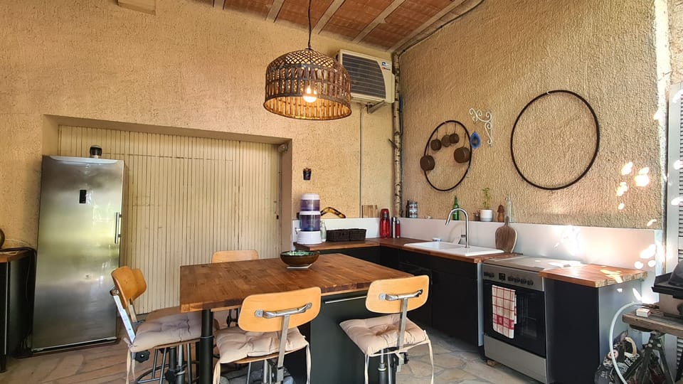 Summer kitchen