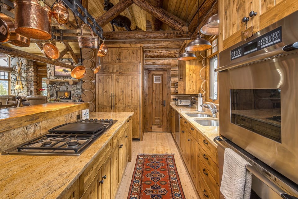 Full Kitchen