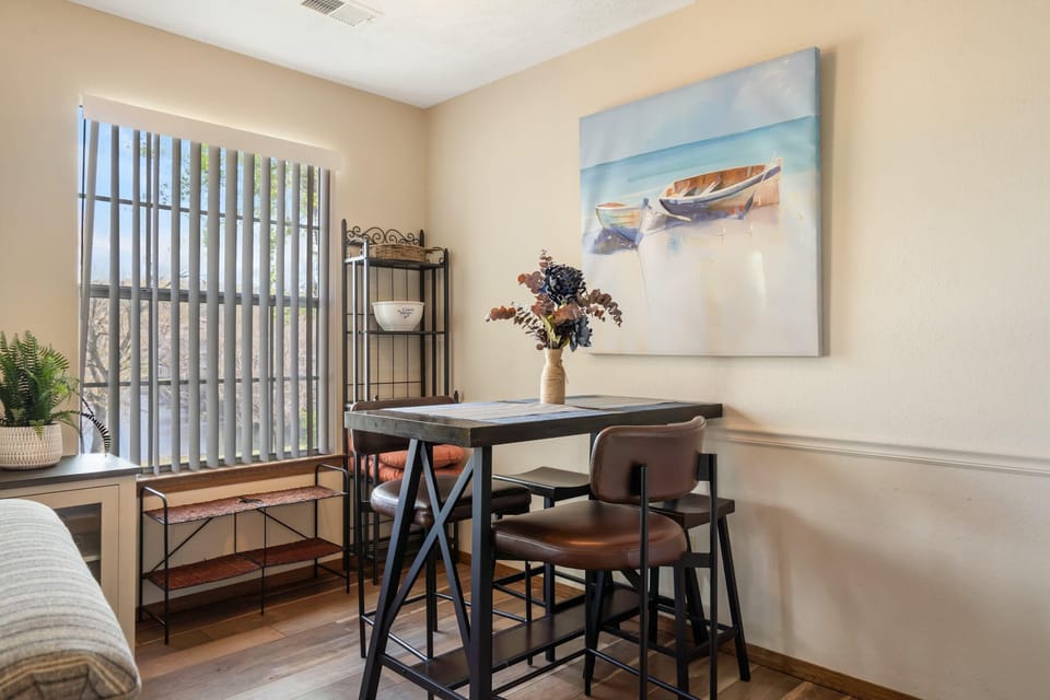 Condo, Multiple Beds, Patio, Golf View (Pond View Serenity) | Dining