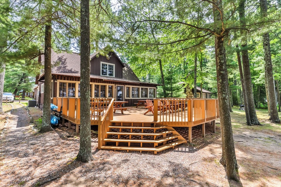 Spacious deck to make entertaining fun.
