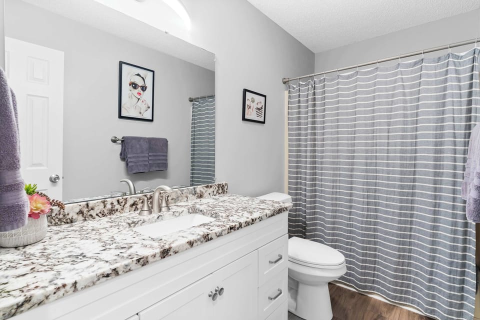 Quittin' Time Stay for 6 With Golf Course Views & Resort Amenities Apartment in Branson