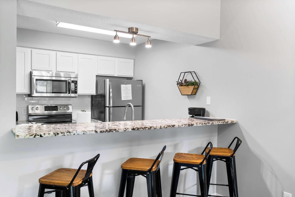 Condo, Multiple Beds, Balcony, Golf View (Quittin' Time) | Private kitchen | Fridge, microwave, oven, stovetop