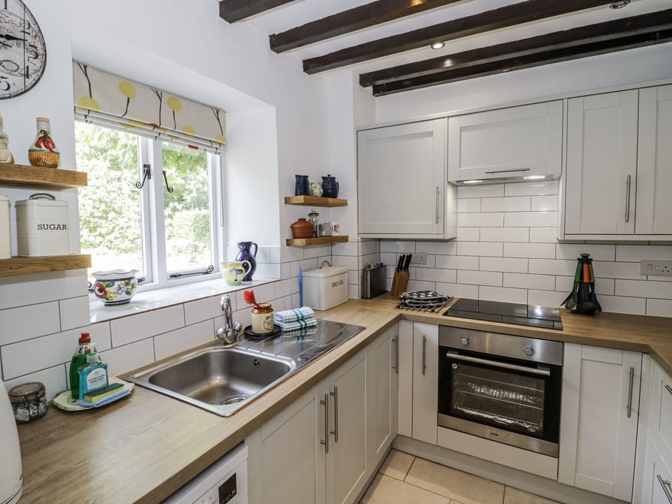 Dishwasher, cookware/dishes/utensils