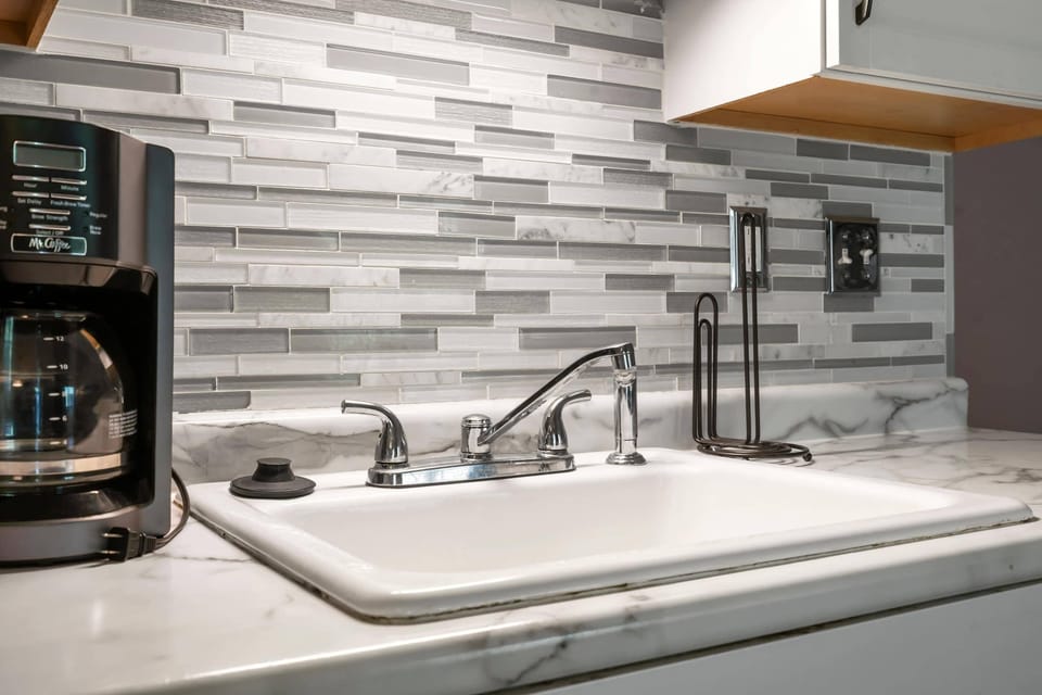 Condo, Multiple Beds, Balcony, Garden View (Warm Welcome Getaway) | Private kitchen | Fridge, microwave, oven, stovetop