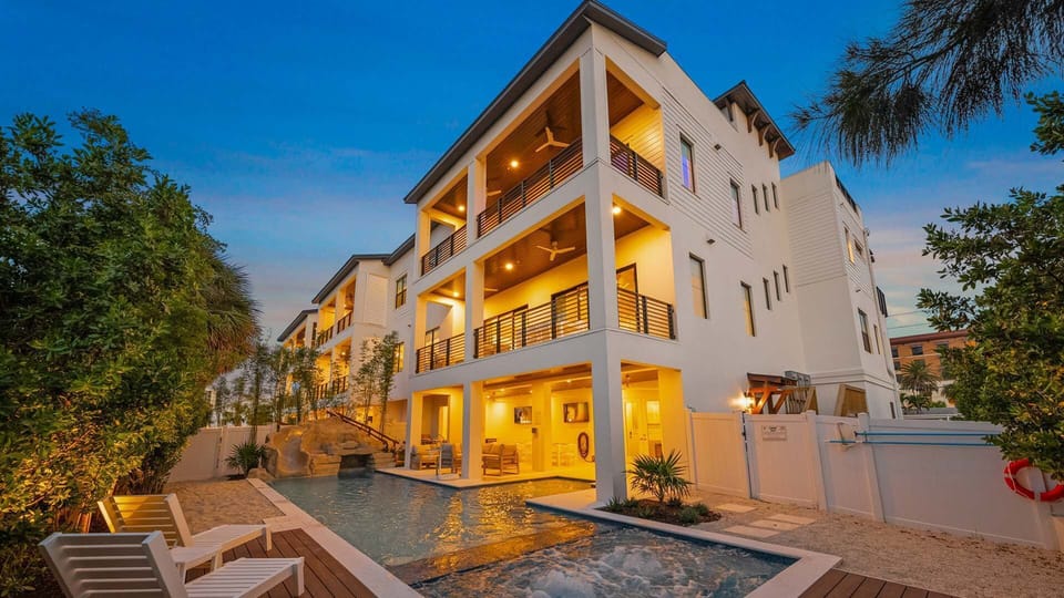 Twilight - Resort Style Pool w/ Spa - Waterslide; Waterfall Grotto