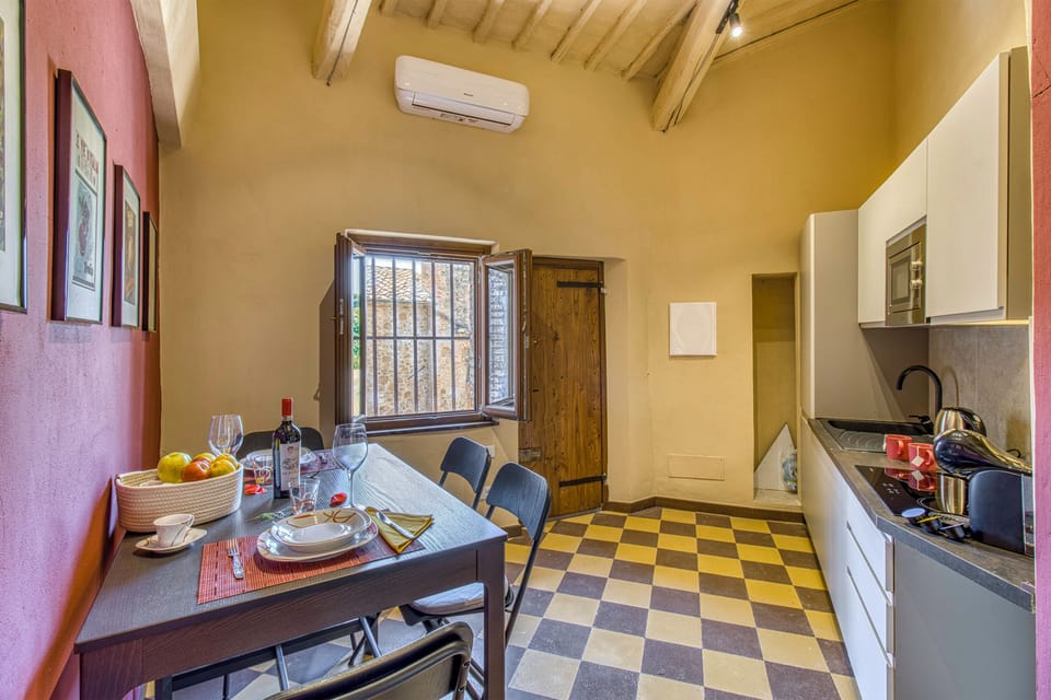 Family Apartment, Multiple Bedrooms, Mountainside (Romantic Apartment In Chianti) | Private kitchen | Fridge, microwave, stovetop, dishwasher