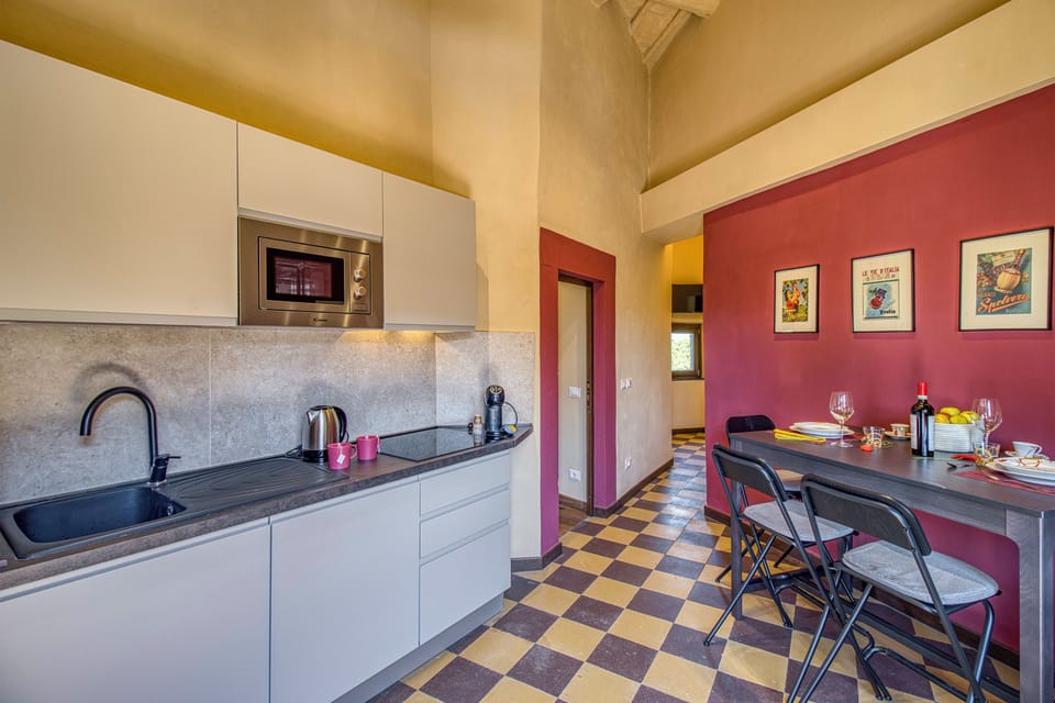 Family Apartment, Multiple Bedrooms, Mountainside (Romantic Apartment In Chianti) | Private kitchen | Fridge, microwave, stovetop, dishwasher