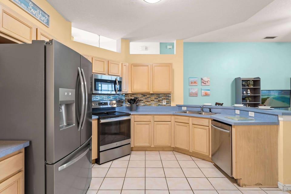Fully equipped kitchen