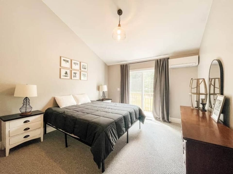 King size bed on the main level