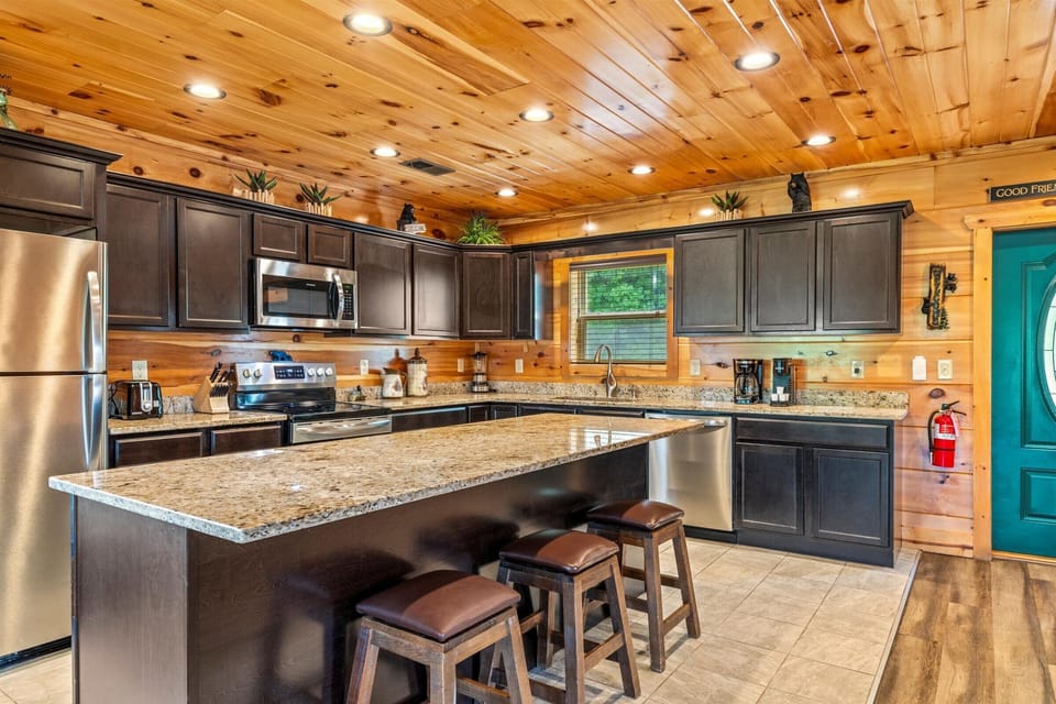 Bright, spacious, and fully stocked — the perfect spot for morning coffee or midnight snacks. ☕🍪