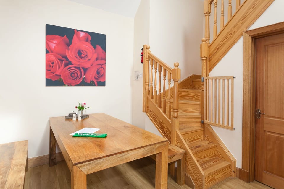 Rose Cottage Living Room 2