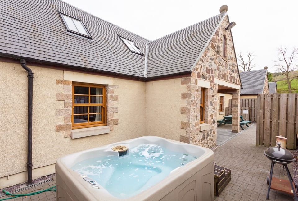 Appletree Cottage Hot Tub