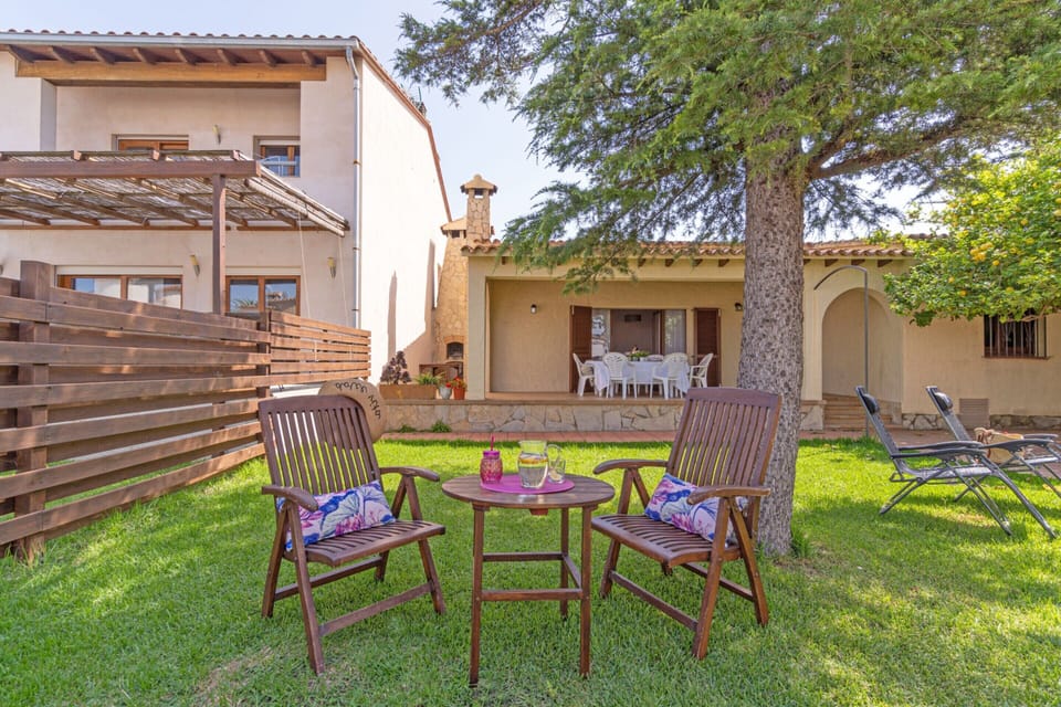 Villa | Garden