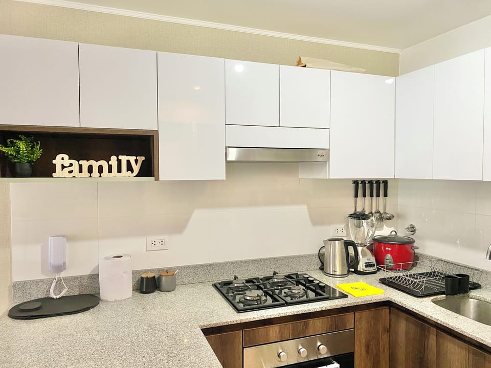 Comfort Apartment, City View | Private kitchen | Electric kettle