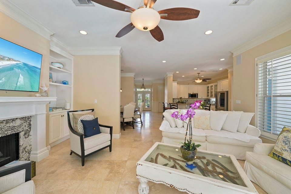 Tropical Dreams by the Sea - Destiny West - Living Room