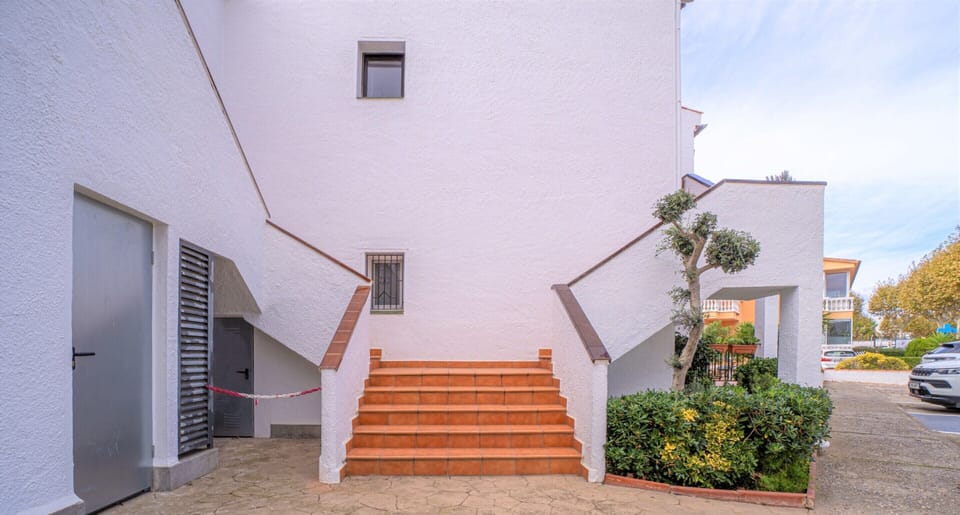 Apartment | Exterior
