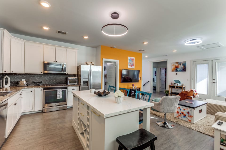 Kitchen | Gas Oven & Range | Tons of Counter Space for cooking | Kitchen Island